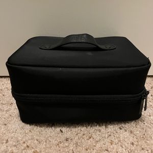 The Hanging Cosmetic Case in Black | Beis | Used once